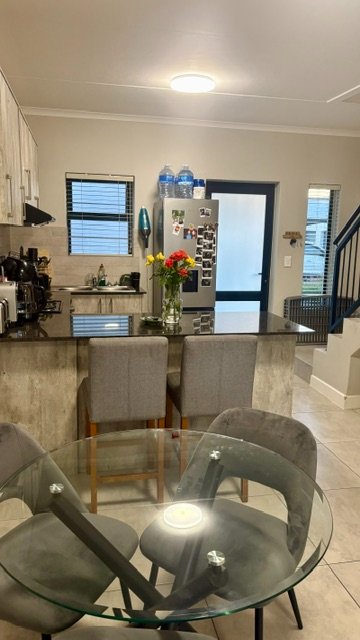 2 Bedroom Property for Sale in Zonnendal Western Cape